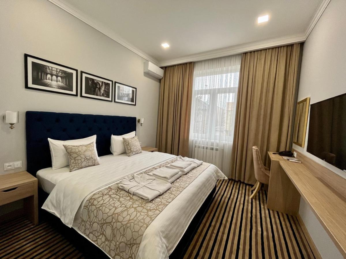 Bristol Hotel Taszkent Zewnętrze zdjęcie